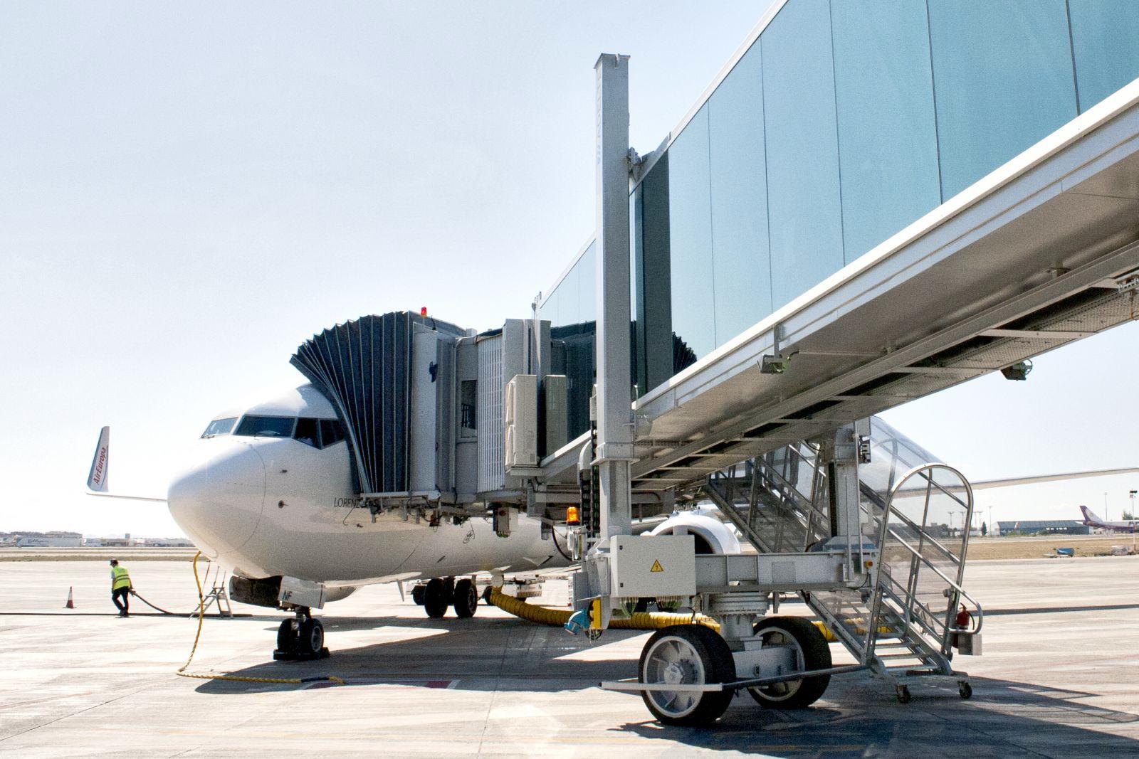 ADELTE wins passenger boarding bridge contract at El Salvador airport